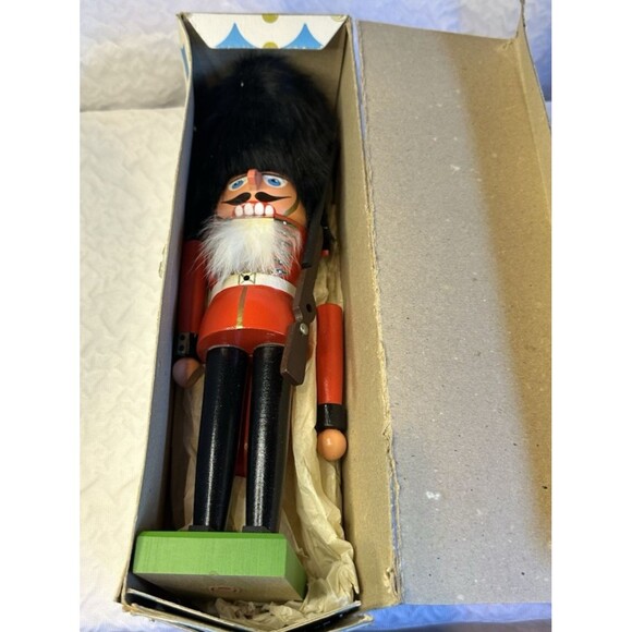 Holzkunst Christian Ulbricht Nutcracker With Box & little booklet - Picture 1 of 16